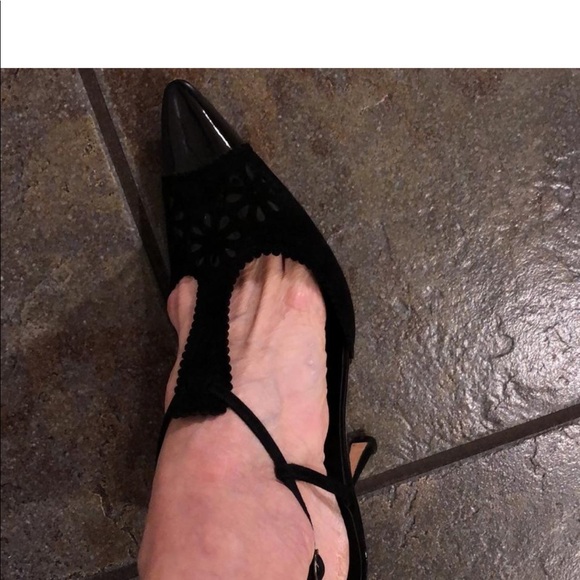 Manila Blahnik Black T-strap shoes - Picture 6 of 8